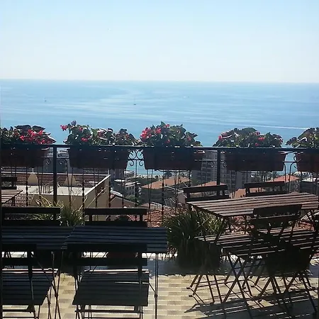 Pietra Preziosa 3* פייטרה ליגורה