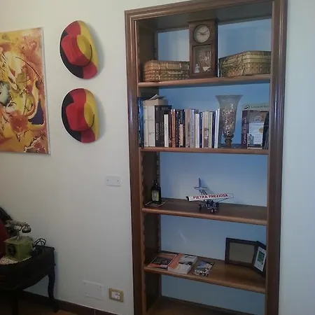 Pietra Preziosa Пьетра-Лигуре